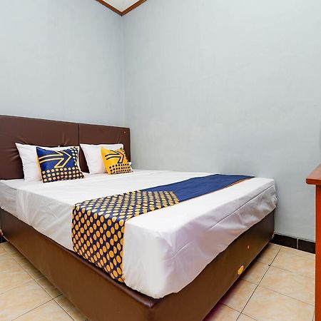 Spot On 2821 Griya Kawula Syariah Hotel Solo Buitenkant foto