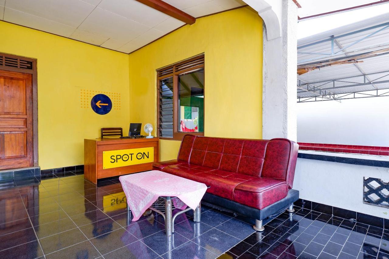 Spot On 2821 Griya Kawula Syariah Hotel Solo Buitenkant foto