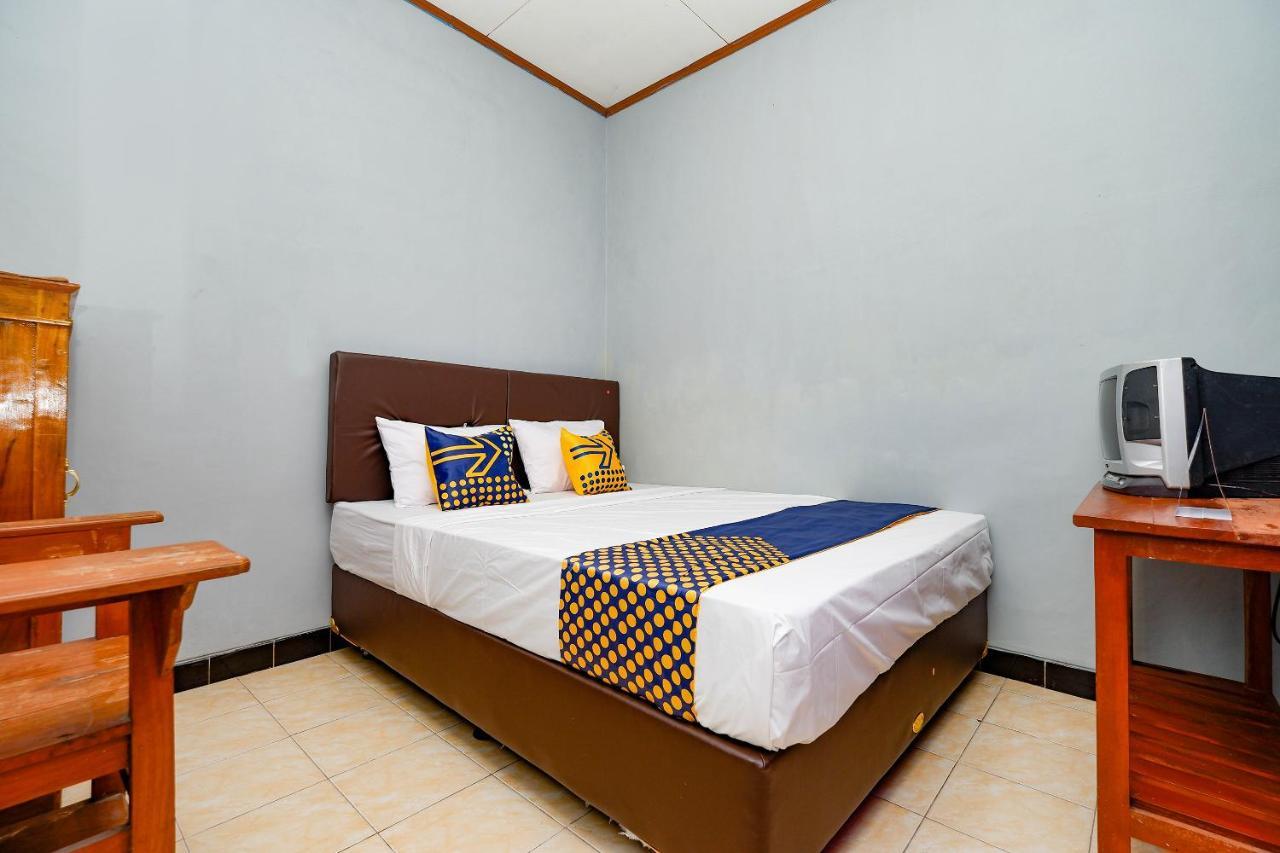 Spot On 2821 Griya Kawula Syariah Hotel Solo Buitenkant foto